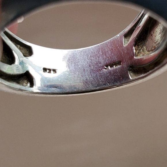 ring - Picture 5 of 5